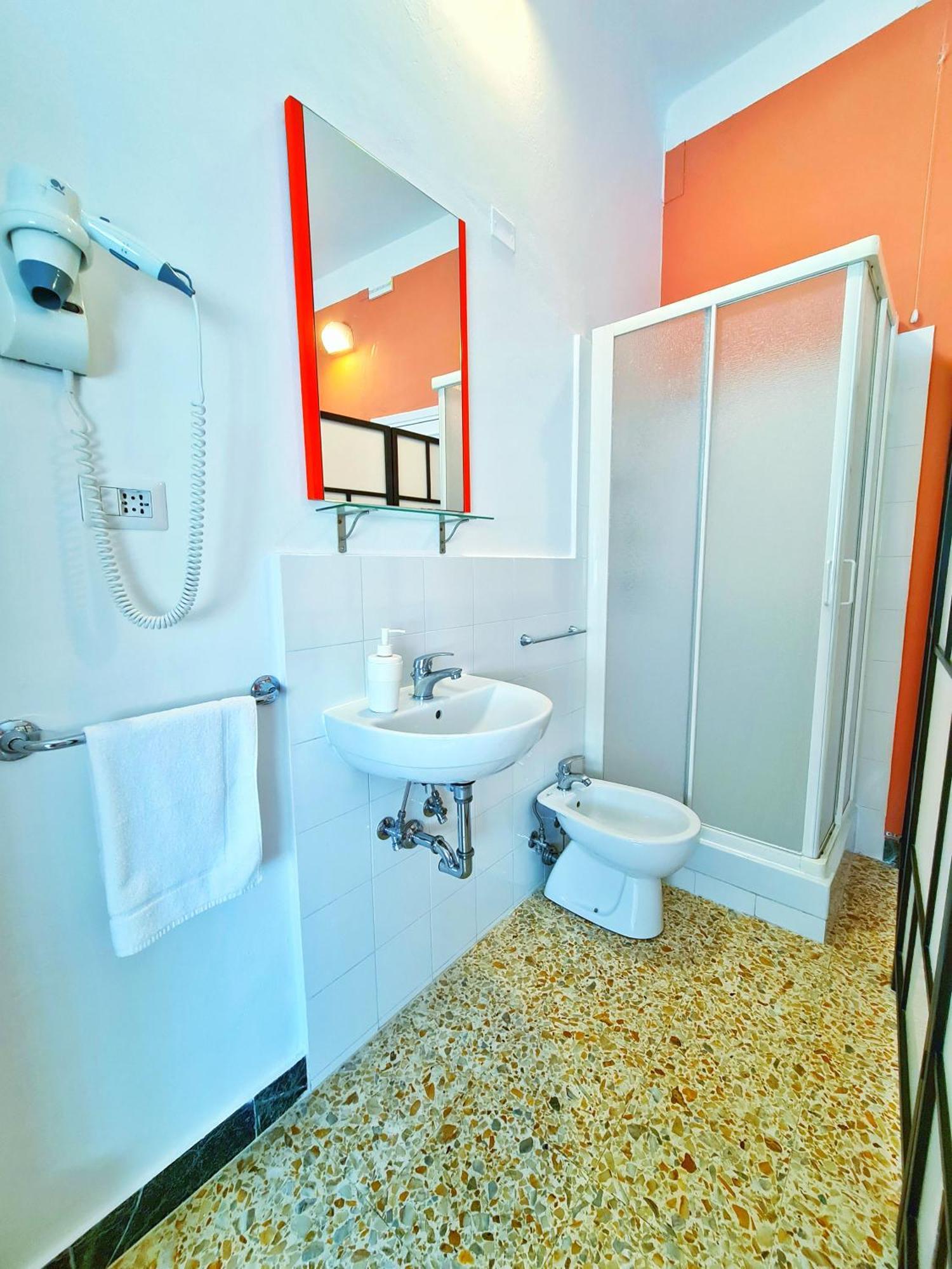 Lc Rooms Pisa Exteriör bild